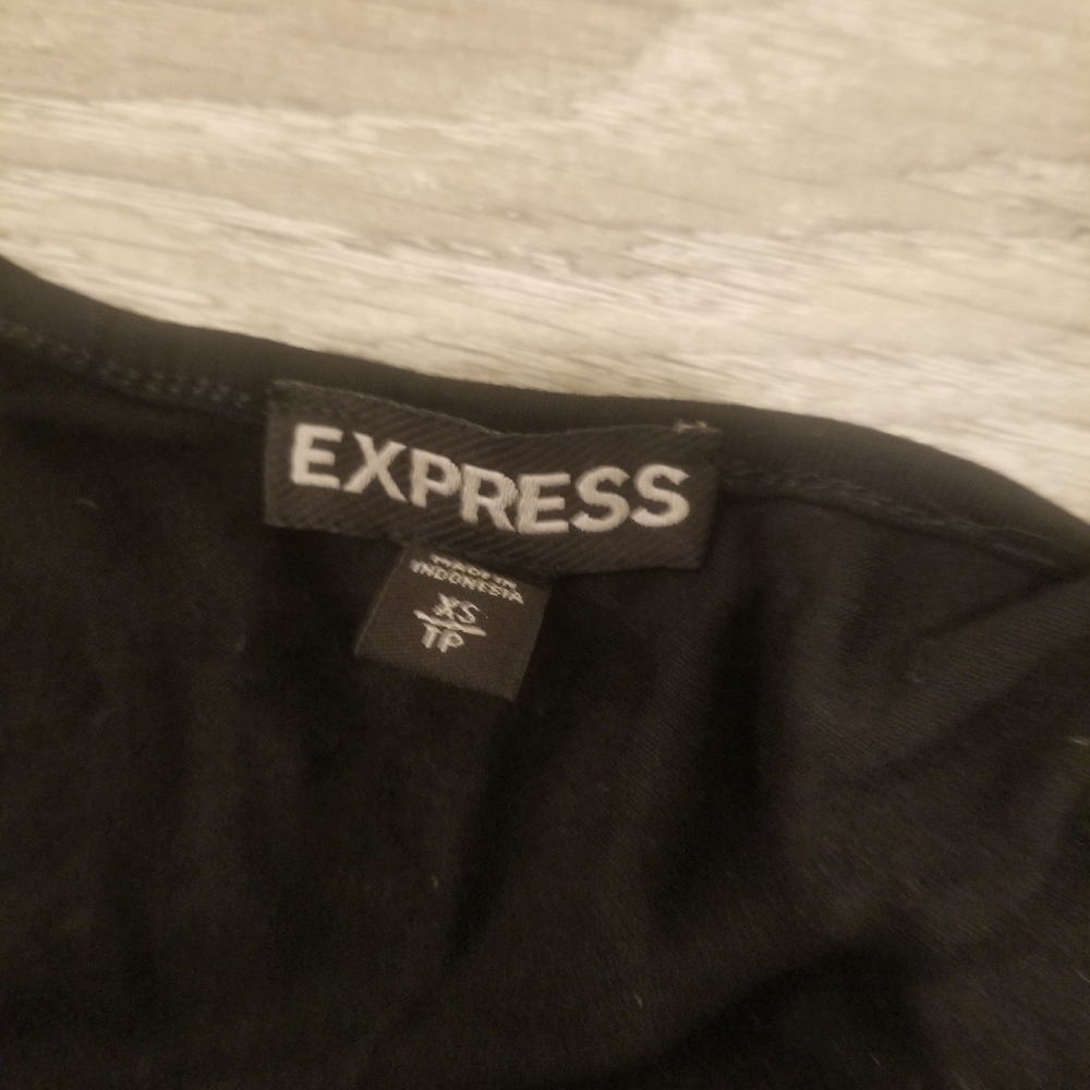 Express Top - Picture 4 of 7